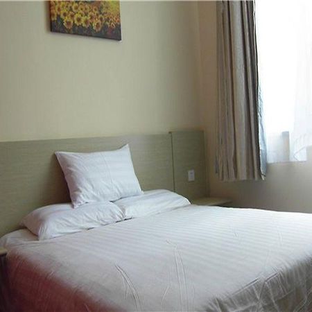 Hanting Express Sanya The First Market Branch Hotel Exteriör bild