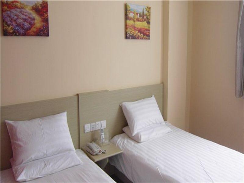 Hanting Express Sanya The First Market Branch Hotel Exteriör bild